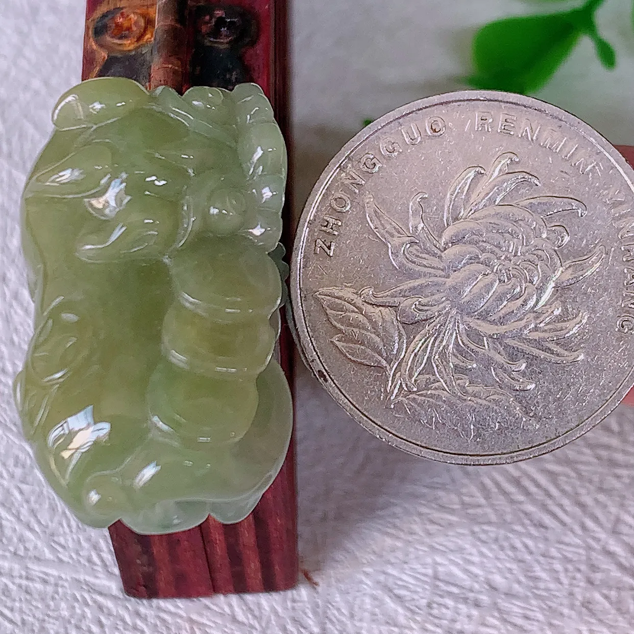 自然光实拍，冰润黄翡招财貔貅翡翠吊坠，民间有“一摸貔貅运程旺盛，再摸貔貅财运滚滚，三摸貔貅平步青云 ”的美好祝愿。#81.16