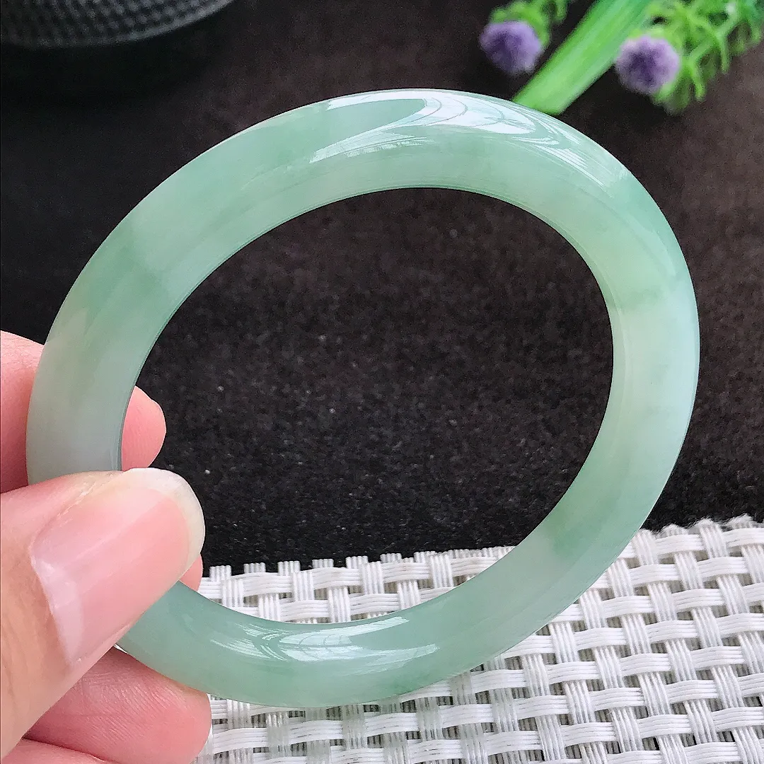 自然光52/8.7/8.9小圈口老坑冰胶果冻飘花圆条手镯宽边翡翠玉镯美人镯