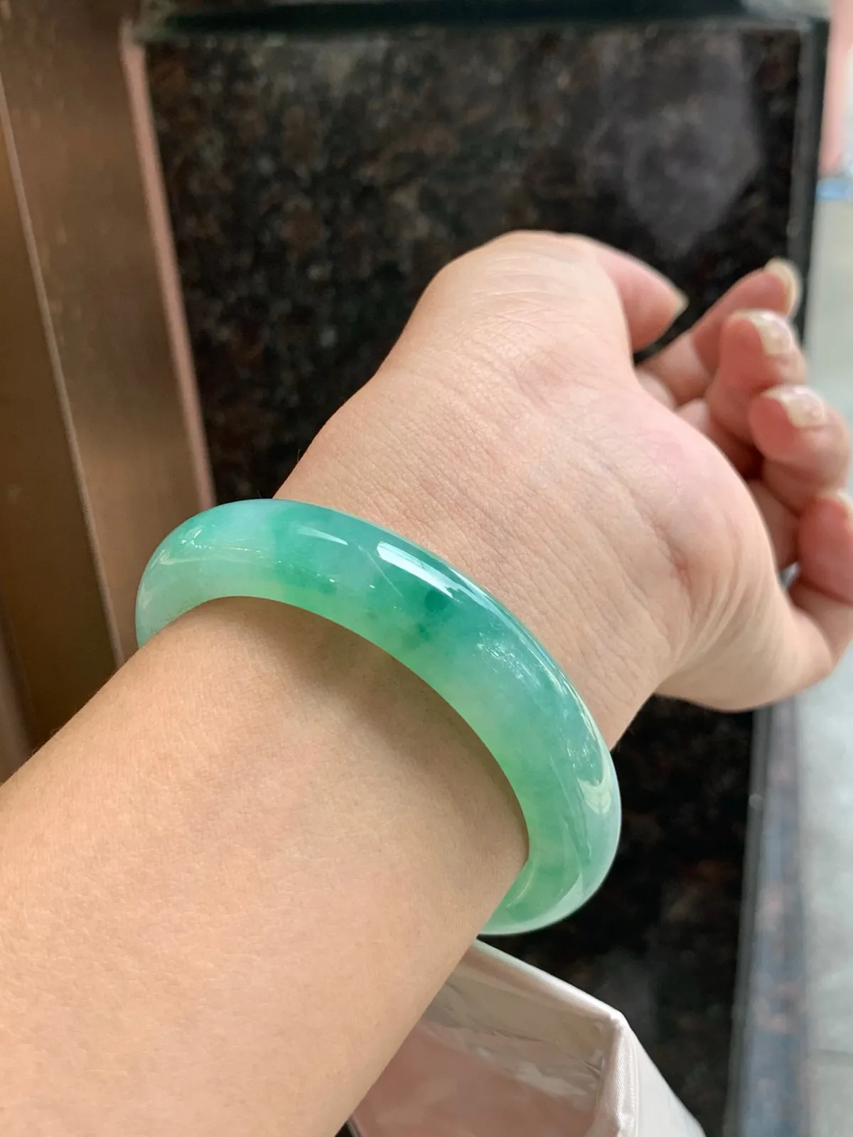 𝟓𝟒#
冰飘绿花 种水佳 实物要美丽