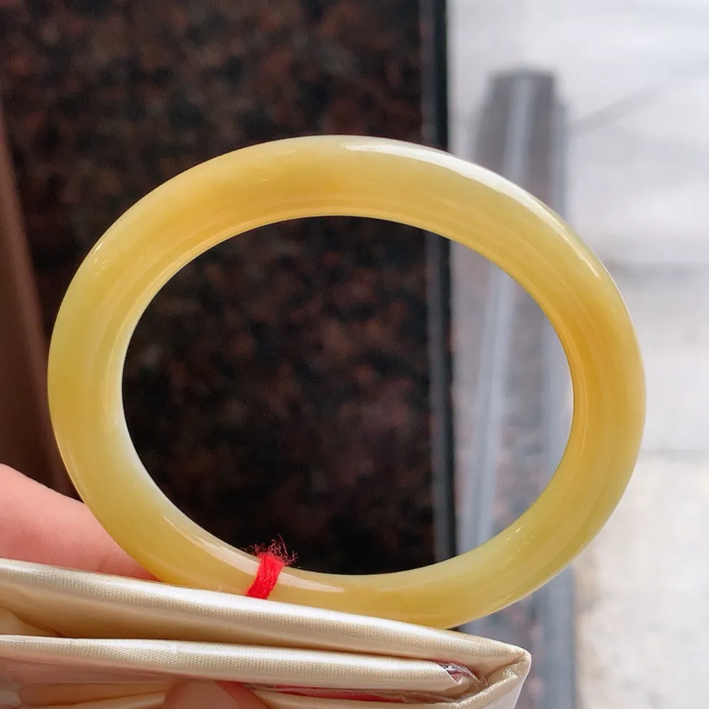 圆条冰黄翡 无瑕 尺寸:54.1/8.1 超值