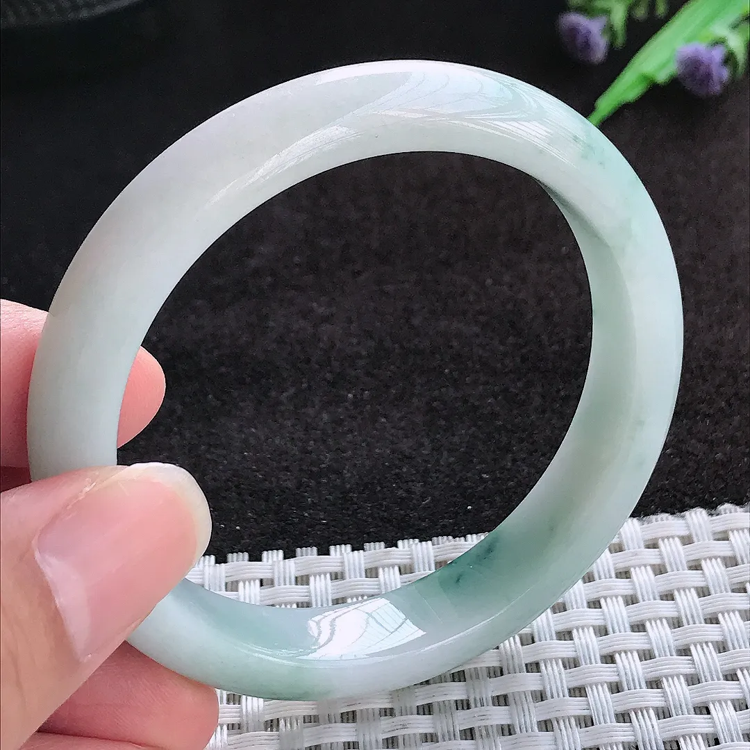 自然光54.8/11.8/7.7老坑精美飘花手镯宽边翡翠玉镯美人镯