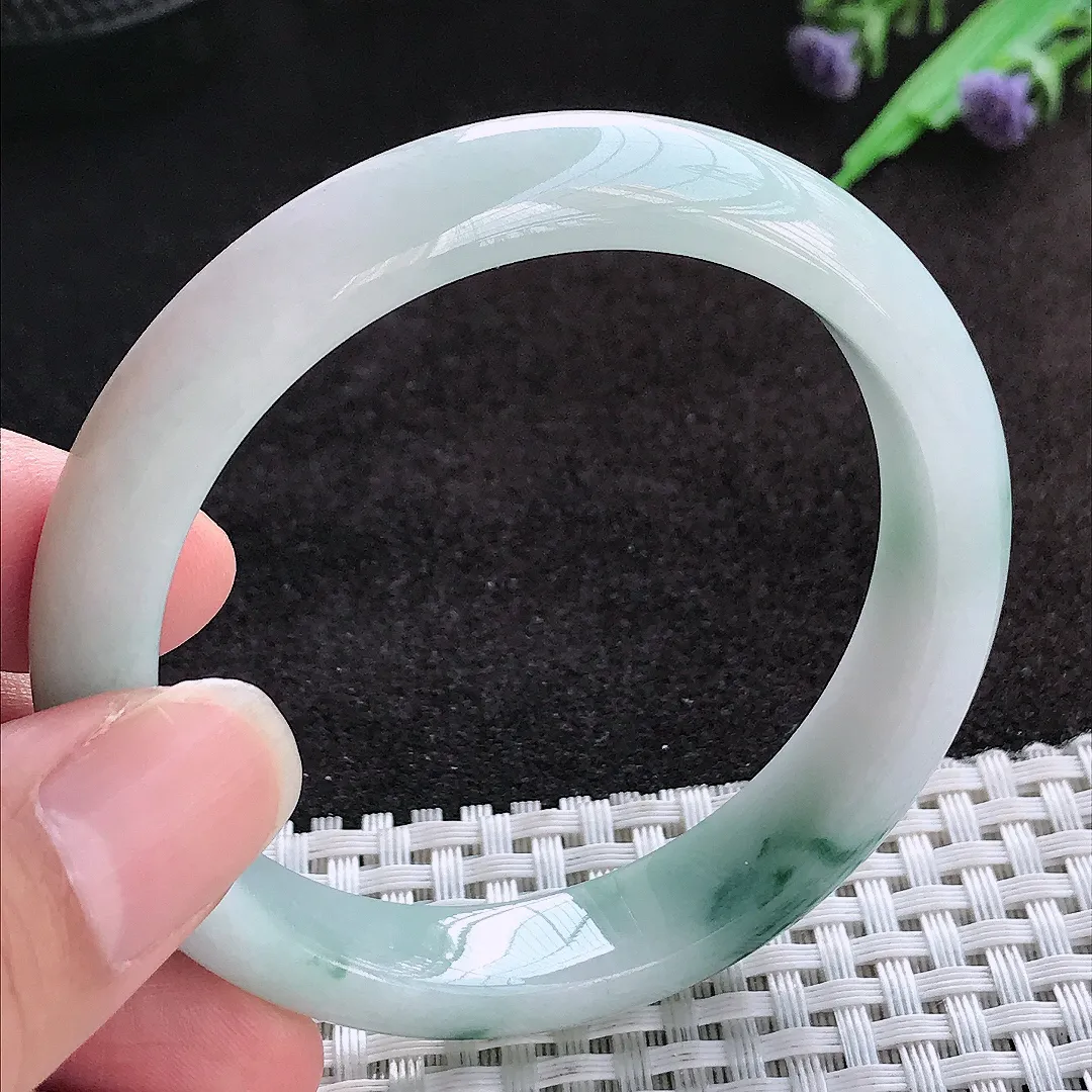 自然光54.8/11.8/7.7老坑精美飘花手镯宽边翡翠玉镯美人镯