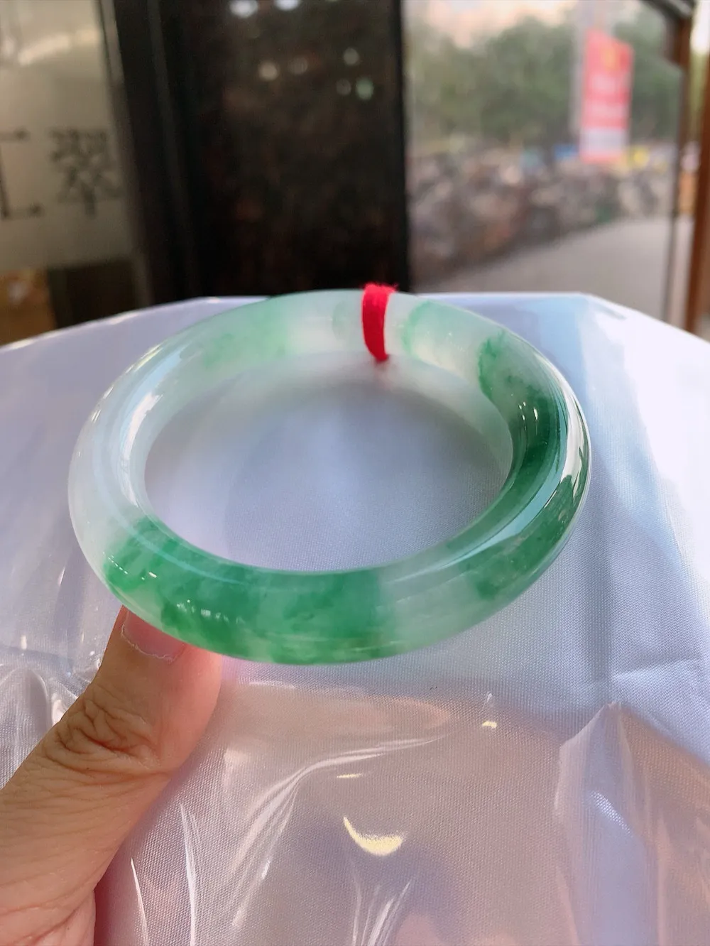 圆条冰玻飘花 无瑕 尺寸:54.5/10.3/10.7 花美 种水好