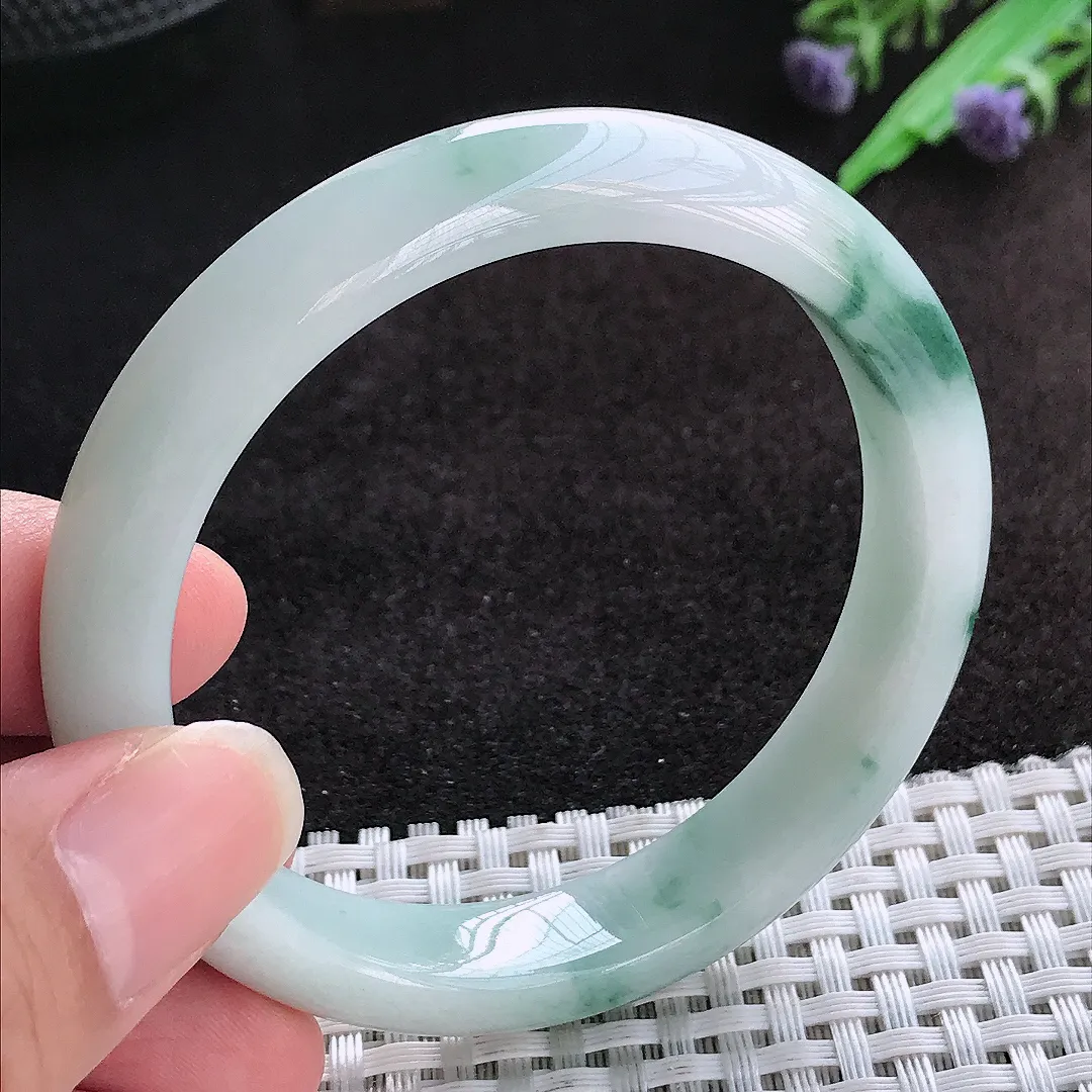 自然光54.8/11.8/7.7老坑精美飘花手镯宽边翡翠玉镯美人镯