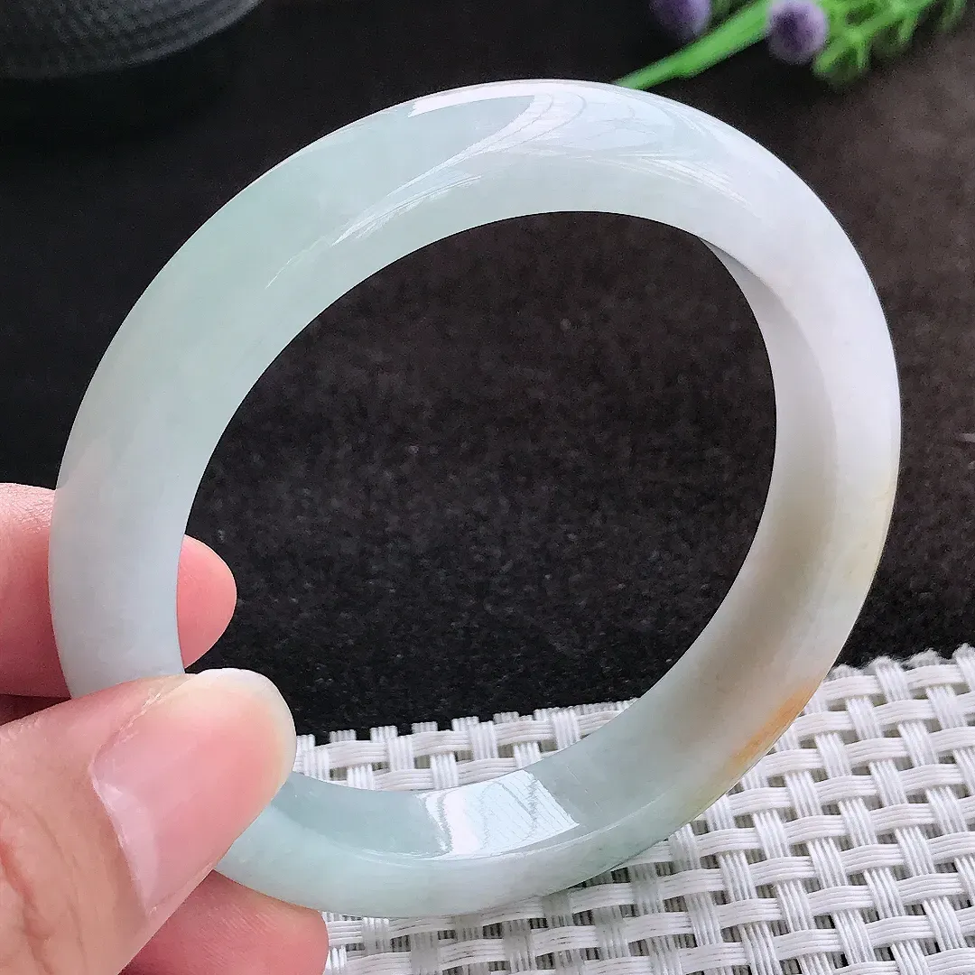 自然光57.5/12/8.7老坑精美冰润三彩飘黄翡手镯宽边翡翠玉镯美人镯