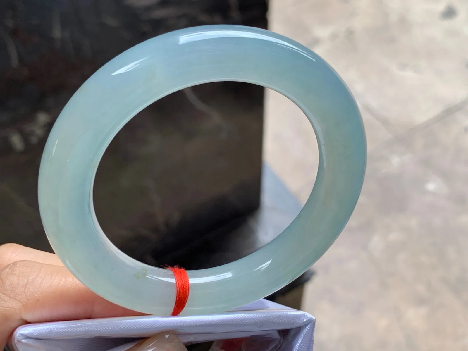 圈口：56.5-11.2mm                                                 
正圈 56 57可戴 晴水圆条
种好水佳～ 晴底浓郁🩵实物美丽 上手优秀 性价比