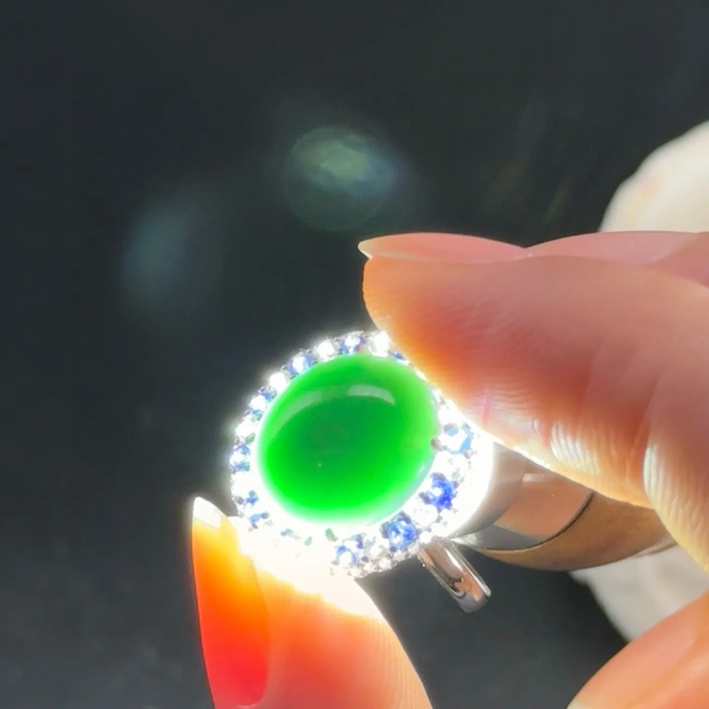 精品18k墨翠豪镶女戒 种好色正 黑度极好 打灯通透 油性十足 尺寸16.1