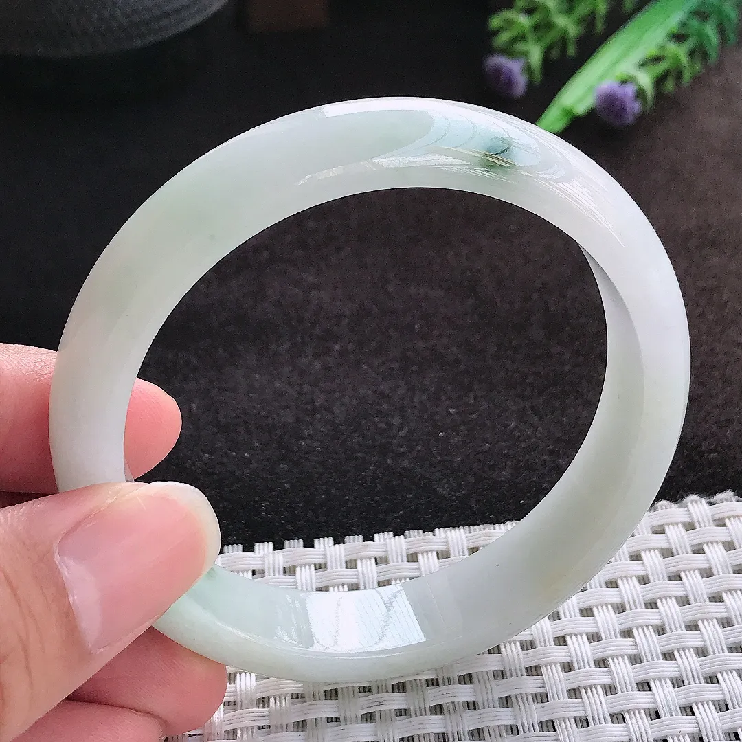 自然光57.8/13.3/7.6老坑精美温润飘花手镯宽边翡翠玉镯美人镯