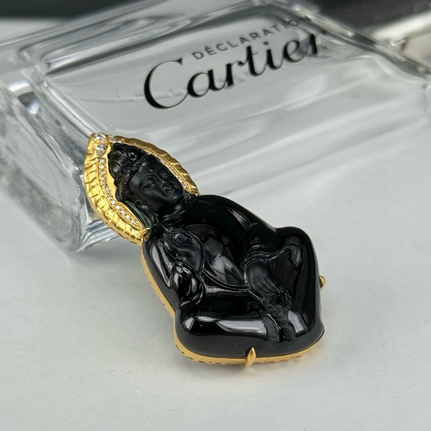 精品18k墨翠观音 种好色正 黑度极好 打灯通透 油性十足 尺寸52.5