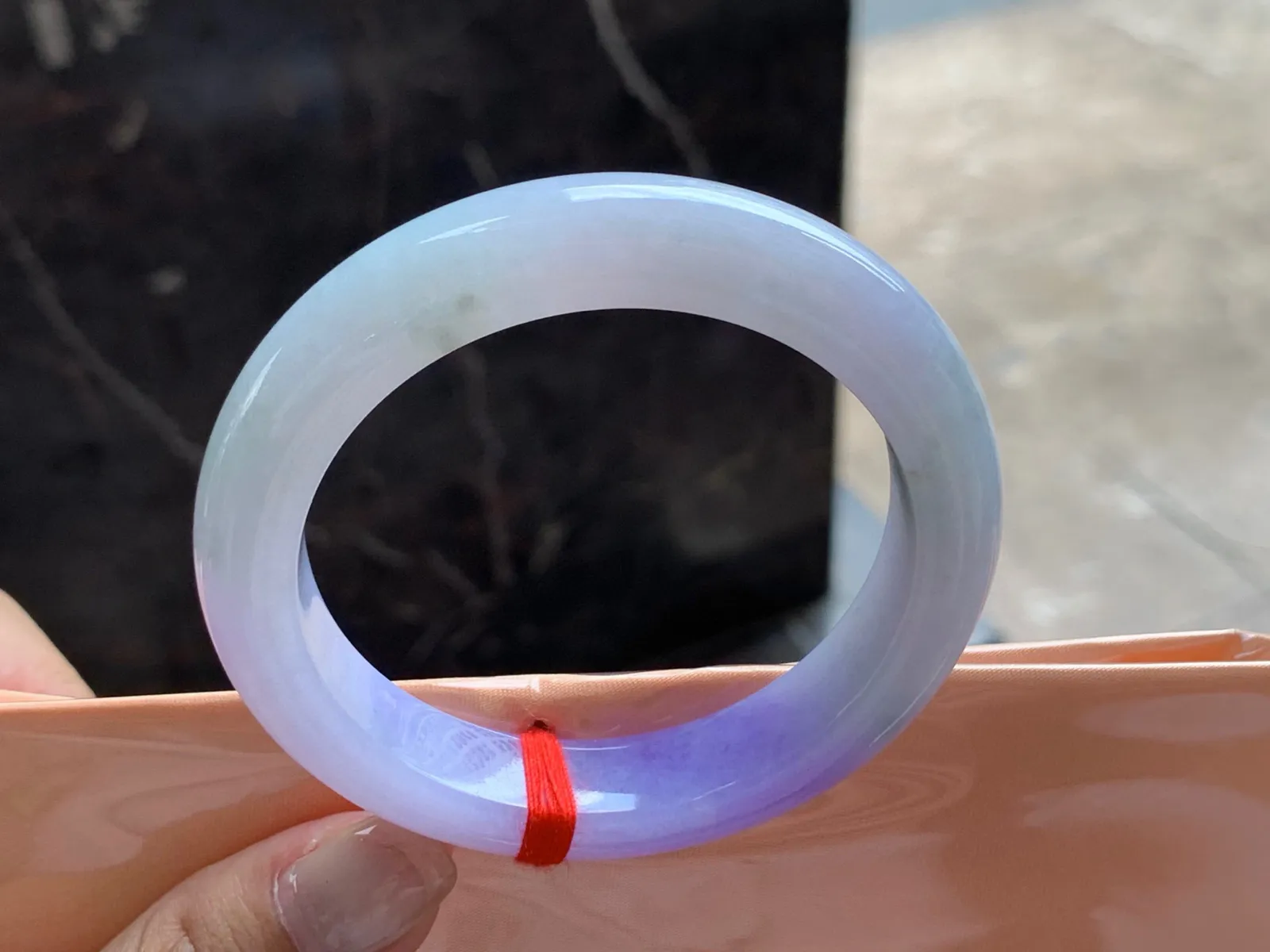 圈口：54-12-9.2mm                                                 
正圈 53 54可戴 紫罗兰手镯
颜色鲜艳浓郁～ 细腻的玉质实物美丽
