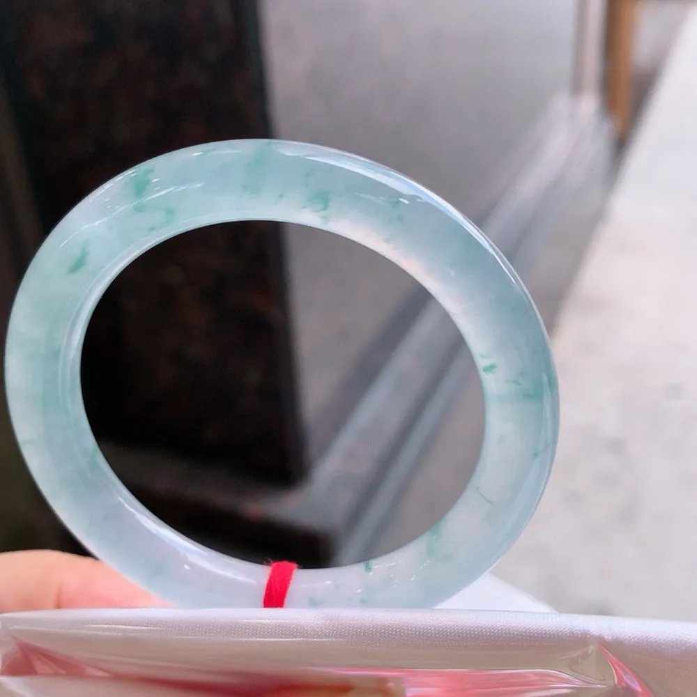 圆条冰玻飘花 无瑕 尺寸:50.5/8.3 花美 种水好️️