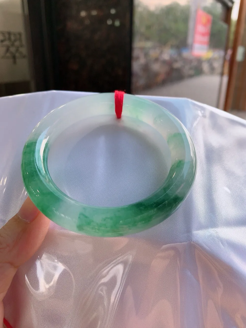 圆条冰玻飘花 无瑕 尺寸:54.5/10.3/10.7 花美 种水好