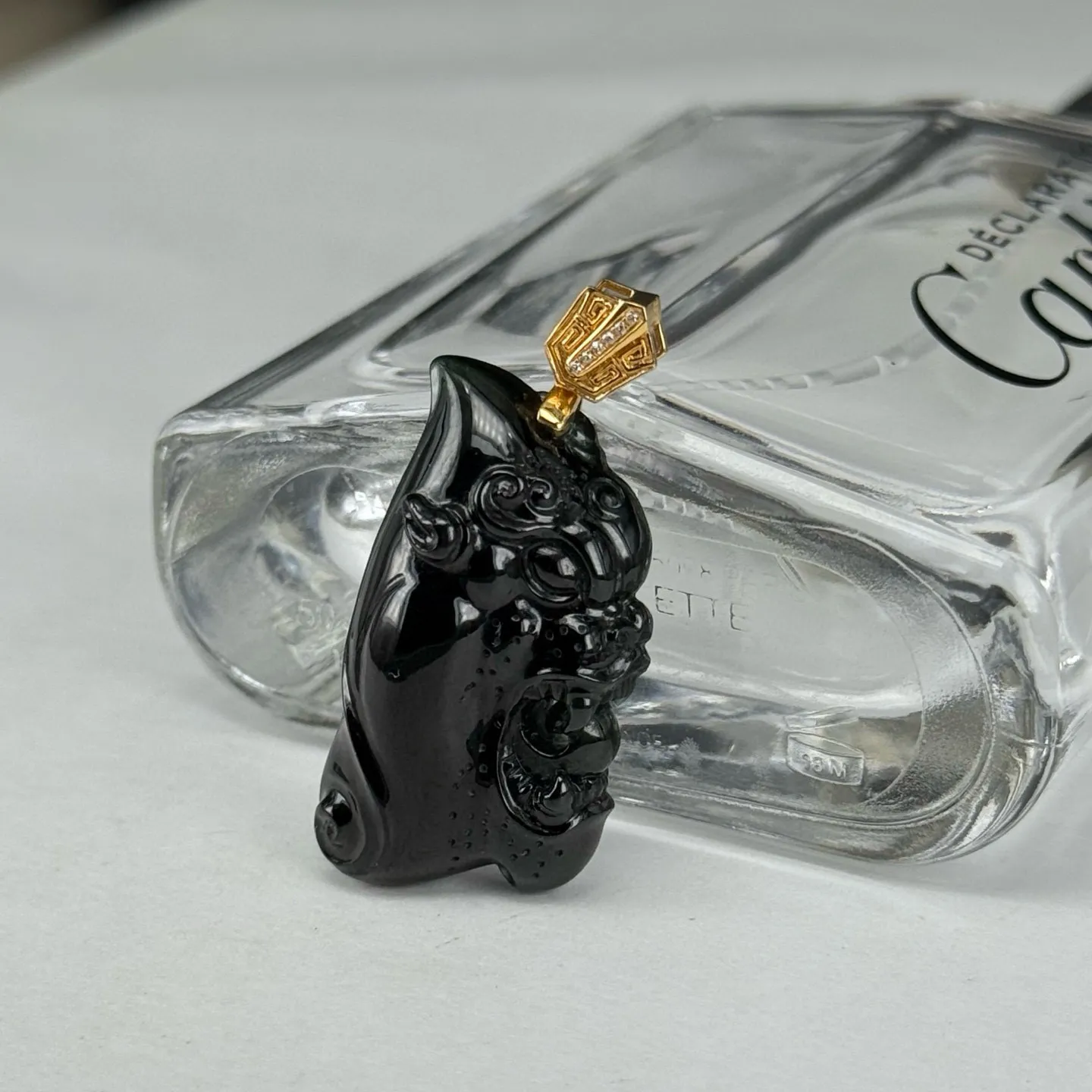 精品18k瑞兽头 种好色正 黑度极好 打灯通透 油性十足 尺寸39.1