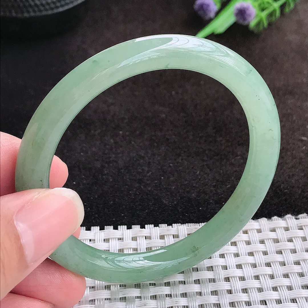 自然光54/8/8.2老坑冰胶水灵冰晴绿圆条手镯宽边翡翠玉镯美人镯