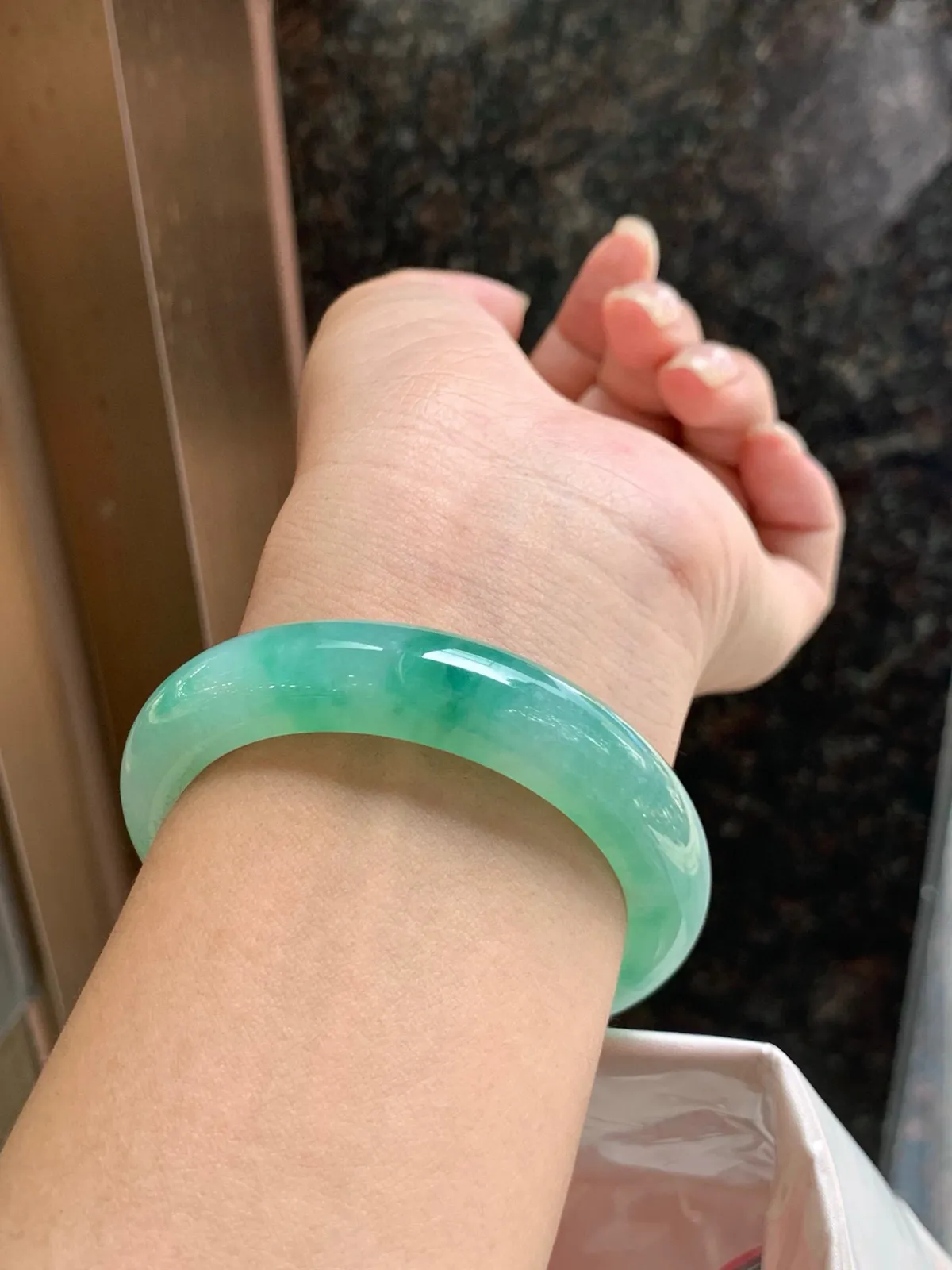 𝟓𝟒#
冰飘绿花 种水佳 实物要美丽