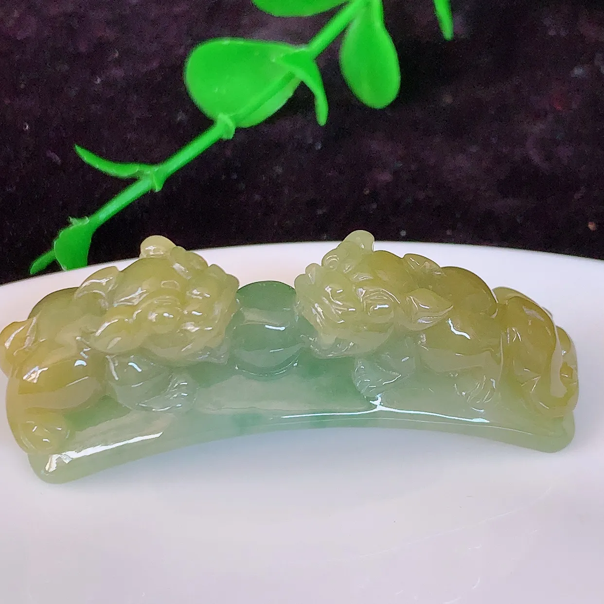 自然光实拍，冰润黄翡招财貔貅手环，民间有“一摸貔貅运程旺盛，再摸貔貅财运滚滚，三摸貔貅平步青云 ”的美好祝愿。#81.18