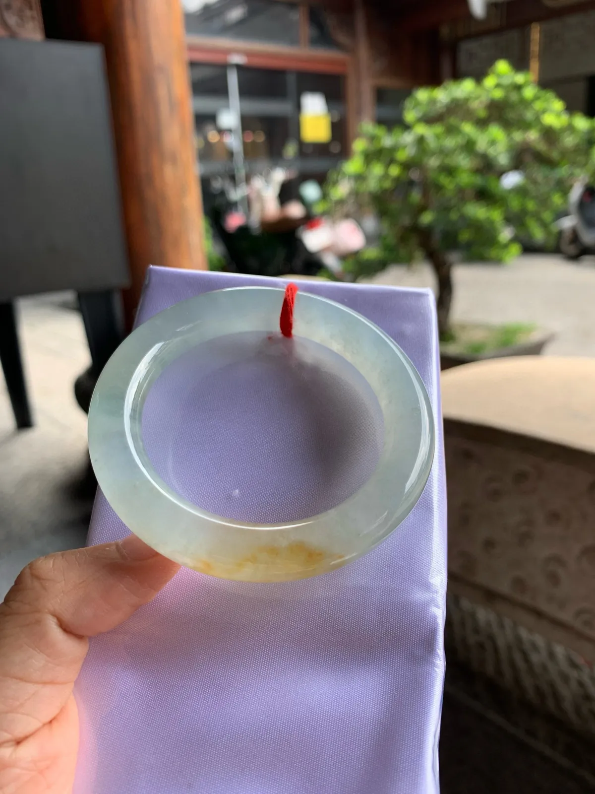 圆条冰玻黄翡 无瑕 尺寸:51.1/10.4 种色俱佳