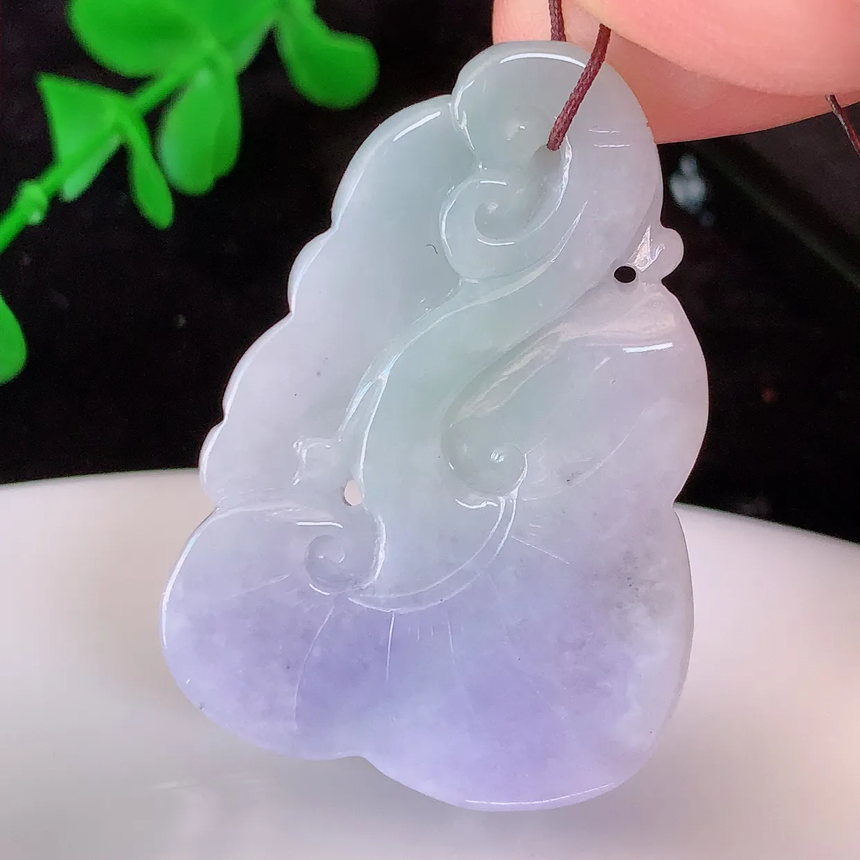 自然光实拍，冰润紫罗兰翡翠如意吊坠，翡翠如意，上身效果非常美，饱满大气，工艺美，万事如意，如意一生 #1.18
