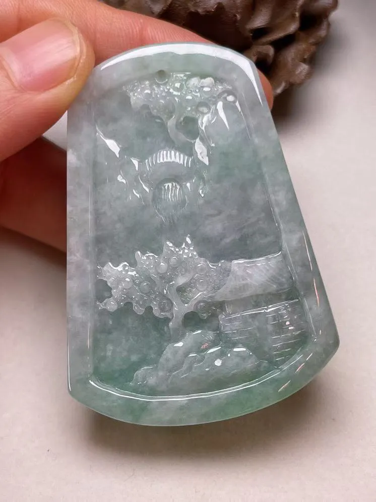 冰糯种飘绿【前程锦绣】吊坠，种水好，玉质细腻 ，卖相好.