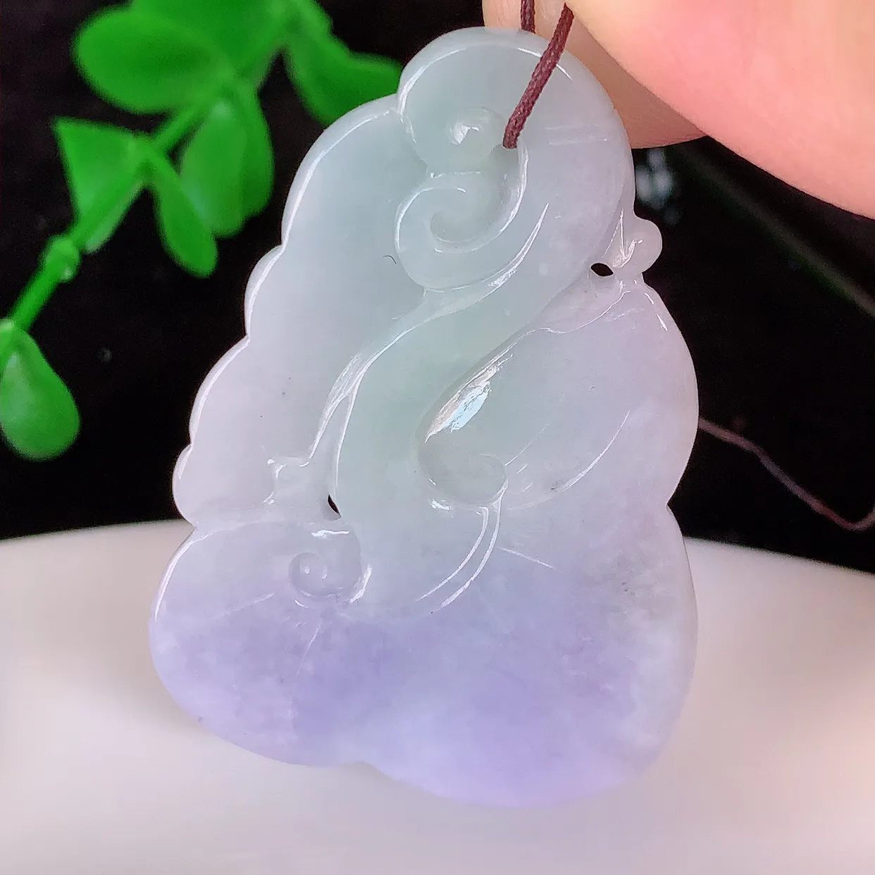 自然光实拍，冰润紫罗兰翡翠如意吊坠，翡翠如意，上身效果非常美，饱满大气，工艺美，万事如意，如意一生 #1.18