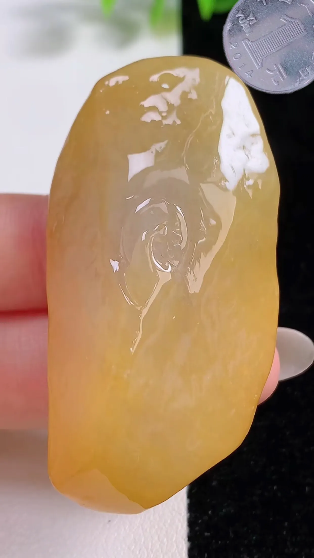 缅甸天然翡翠a货 老坑料起胶冰润 黄翡悟道吊坠，尺寸58-59-17mm  y  40.03