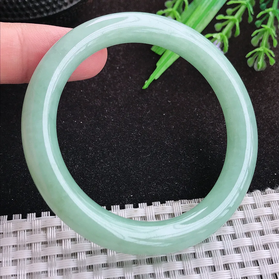 自然光52/8.9/9老坑秀气冰润冰晴绿圆条手镯宽边翡翠玉镯美人镯