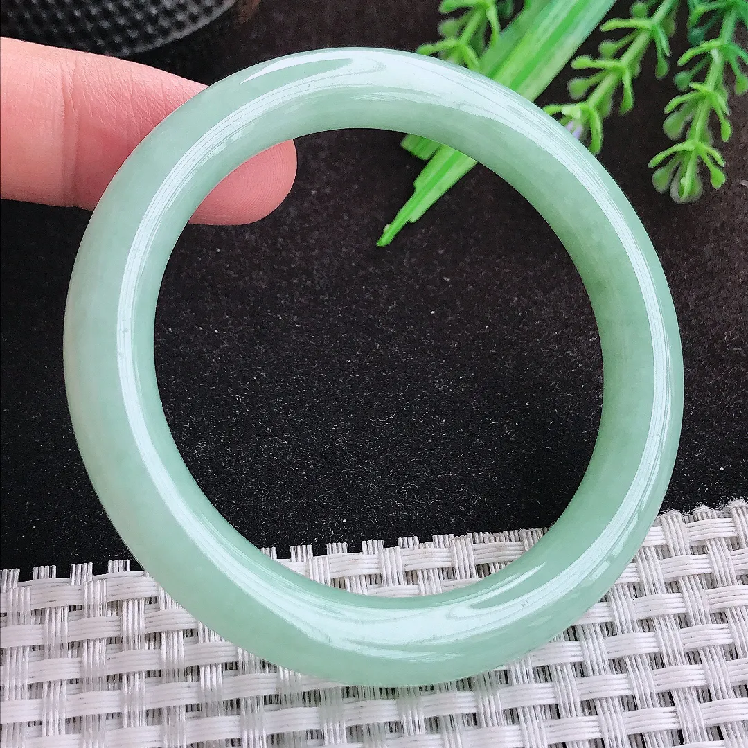 自然光52/8.9/9老坑秀气冰润冰晴绿圆条手镯宽边翡翠玉镯美人镯