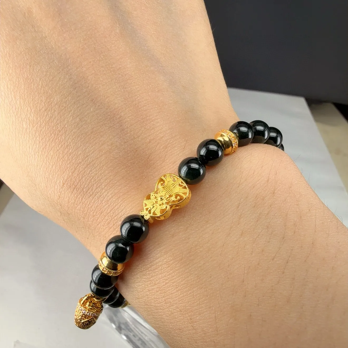 精品18k墨翠珠子手链 种好色正 黑度极好 打灯通透 油性十足 尺寸6.3mm