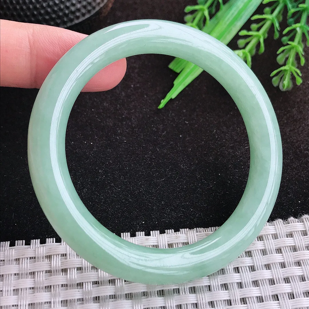 自然光52/8.9/9老坑秀气冰润冰晴绿圆条手镯宽边翡翠玉镯美人镯