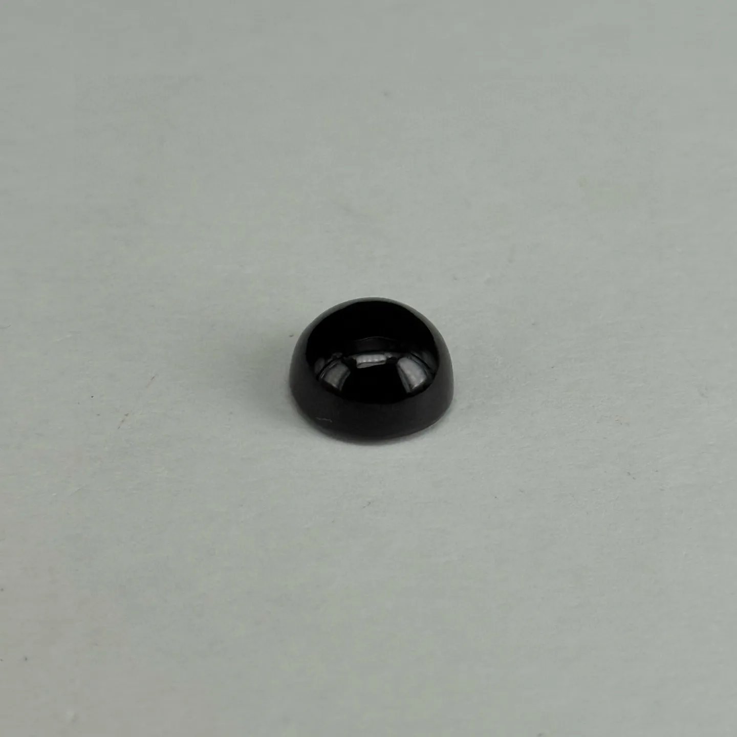 精品墨翠蛋面 种好色正 黑度极好 打灯通透 油性十足 尺寸11