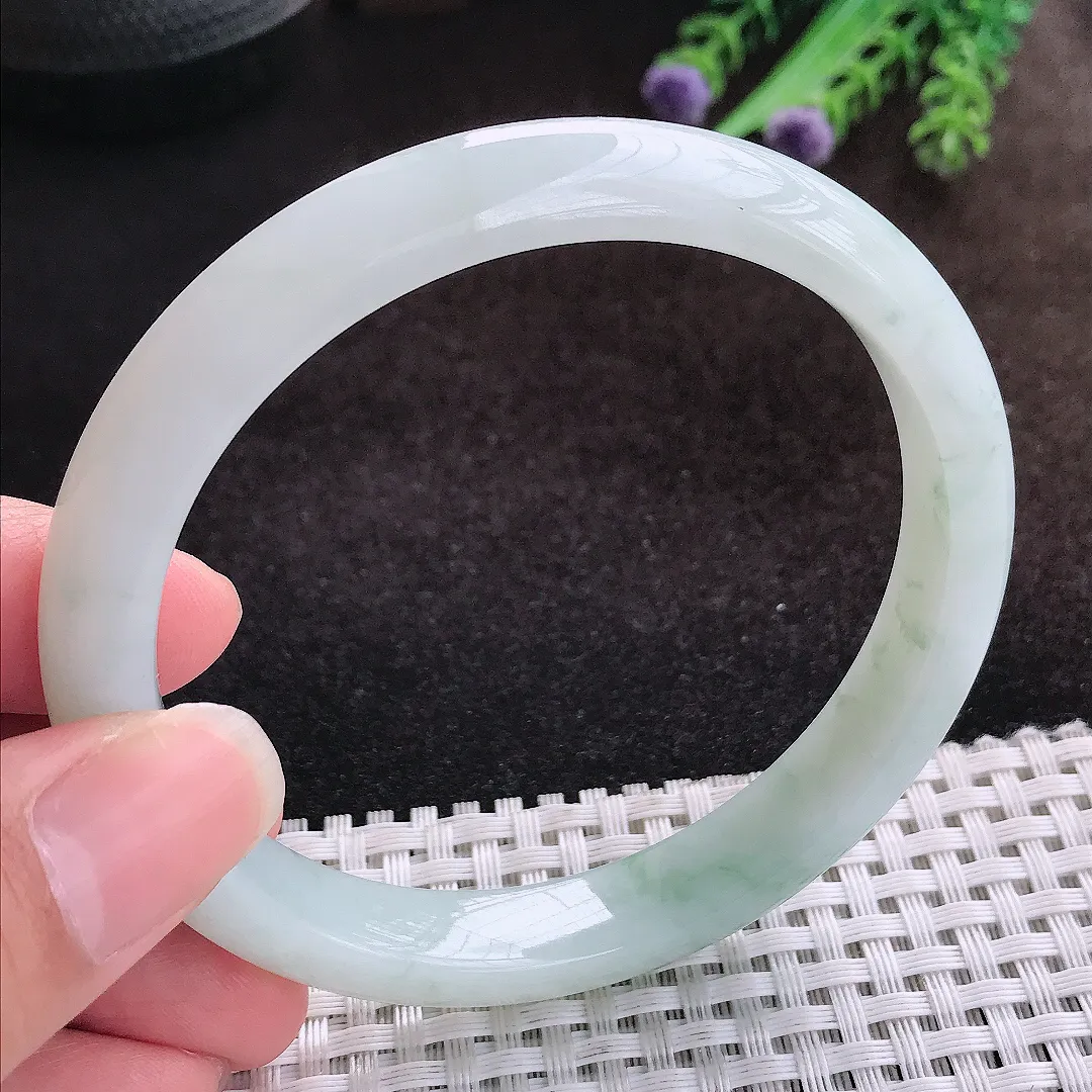 自然光61.5/10.8/8.1大圈口老坑秀气冰润飘花手镯宽边翡翠玉镯美人镯