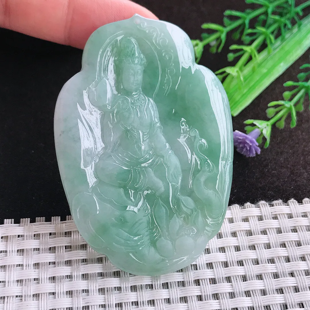 自然光68.8/47.6/6老坑冰润飘绿普贤菩萨吊坠天然翡翠玉坠挂件