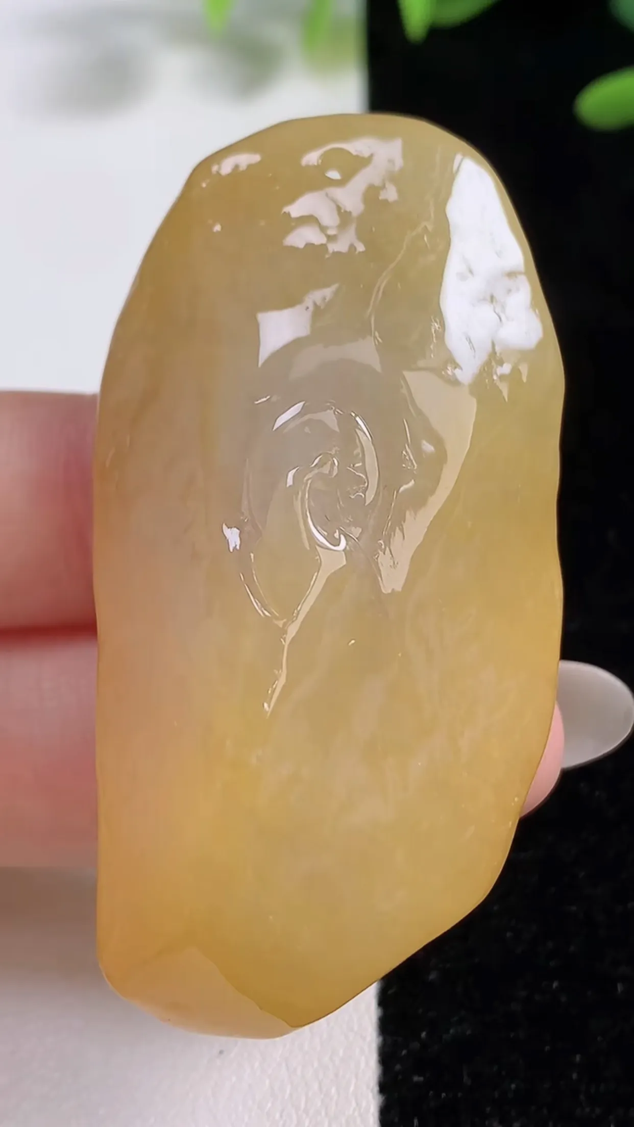 缅甸天然翡翠a货 老坑料起胶冰润 黄翡悟道吊坠，尺寸58-59-17mm  y  40.03