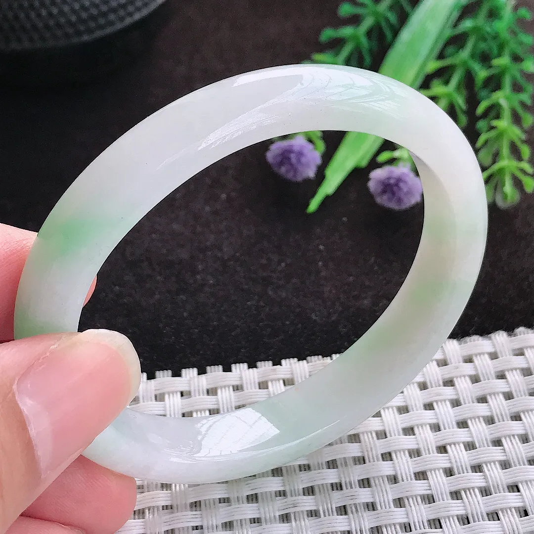 自然光54/47.5/10.7/7老坑秀气冰润贵妃手镯宽边翡翠玉镯美人镯
