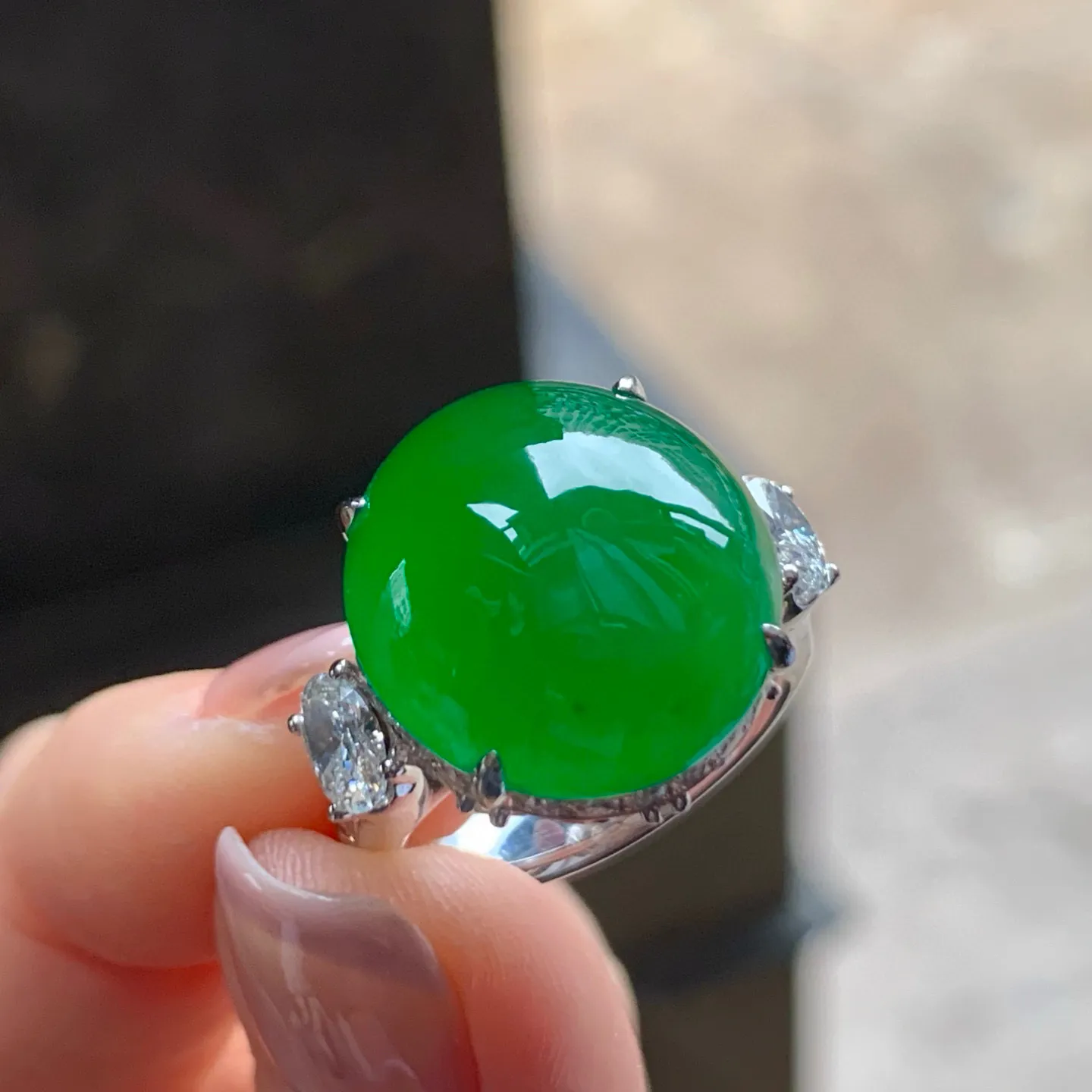 辣绿戒指
有种有色，饱满大气，品质货