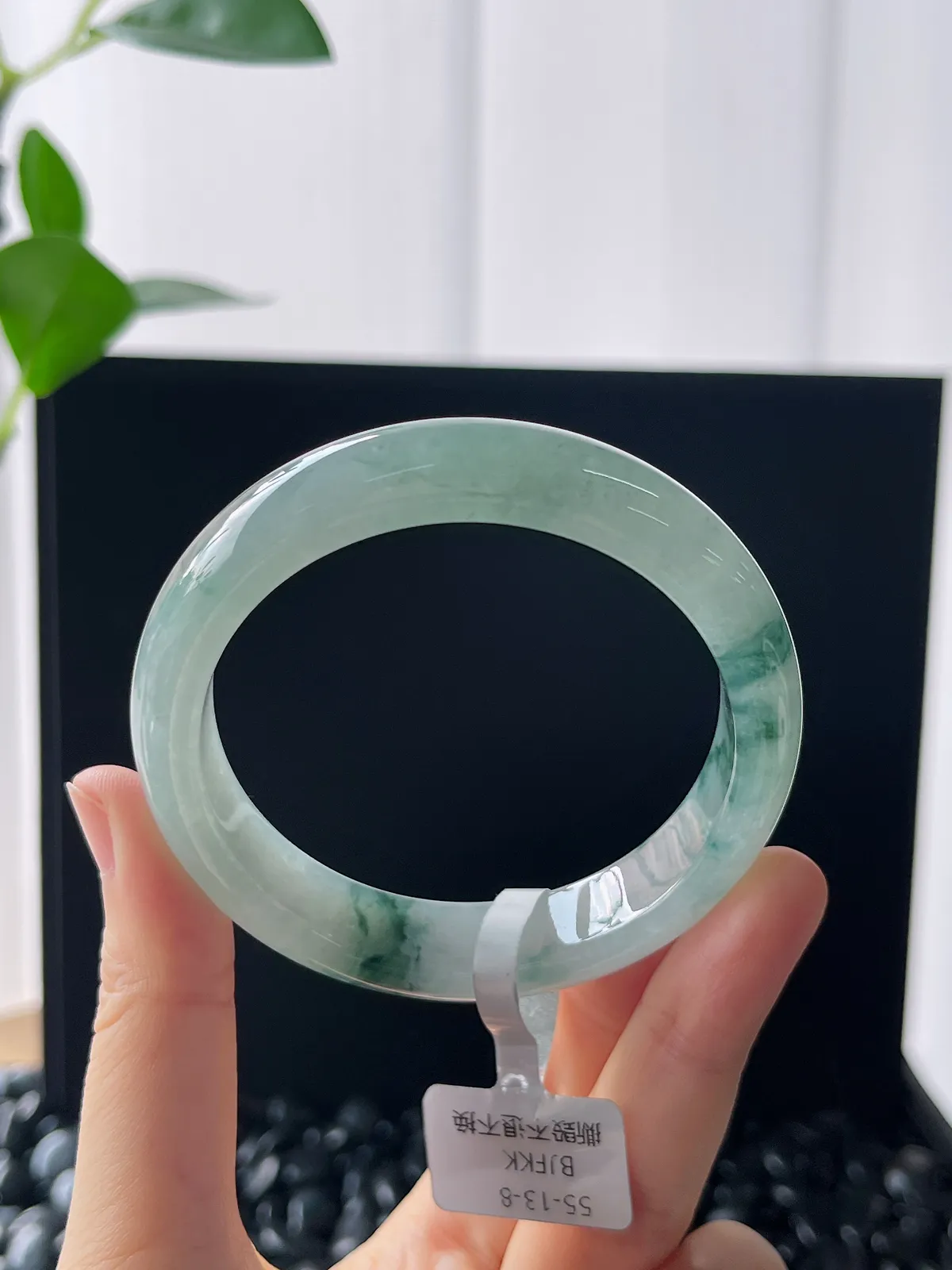 正圈55圈口，翡翠冰糯种飘花手镯