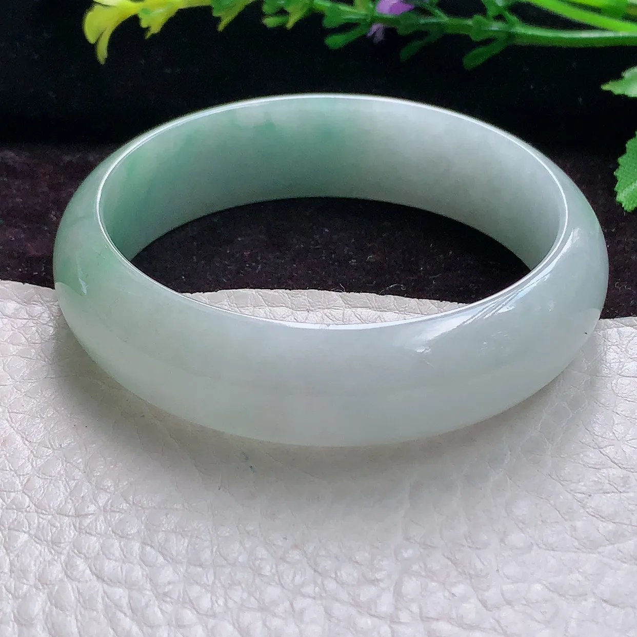 js实拍55*15.5*6.5轮胎镯 缅甸A货翡翠手镯清新玉镯子正圈宽边玉手环