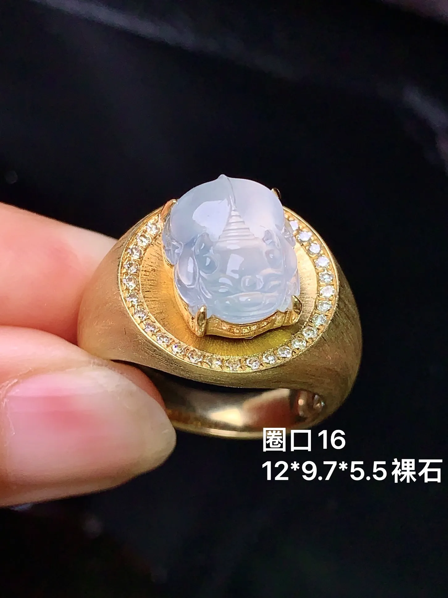 18k金钻镶嵌冰种貔貅戒指 玉质细腻 色泽艳丽 圈口16 整体尺寸12*9.7*5.5