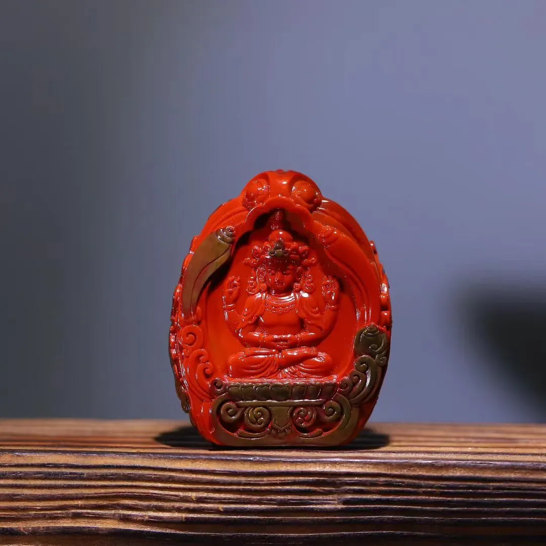 温润与庄严并存
	•	包浆南红：色泽醇厚，由内而外透出温润的光泽，手感细腻顺滑，越盘越油润。
	•	