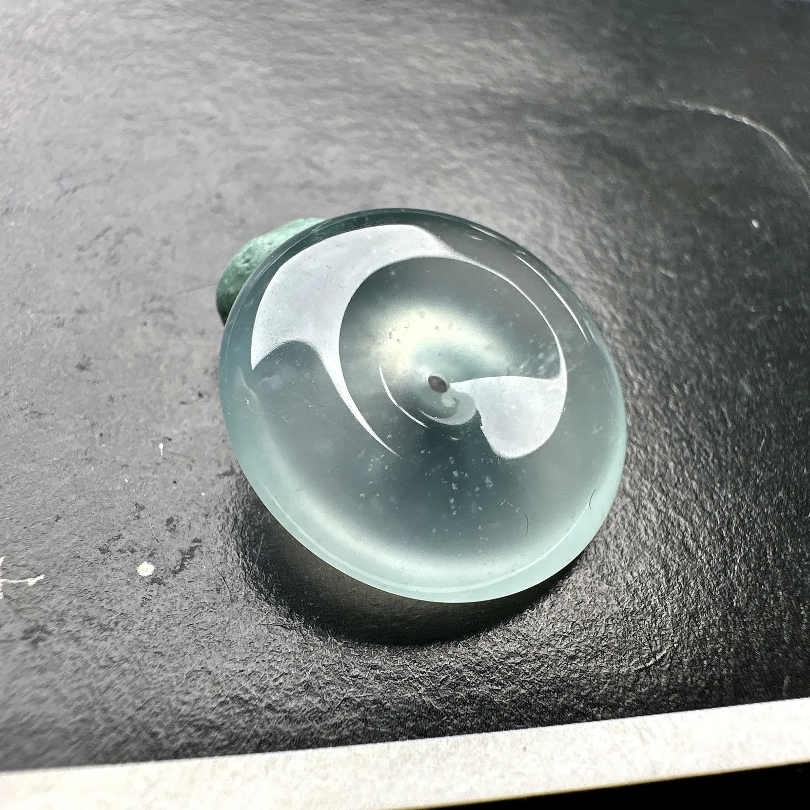 【冰种平安扣】老坑雪花棉料子，质地非常细腻，冰润十足，种老冰透，收藏品质。