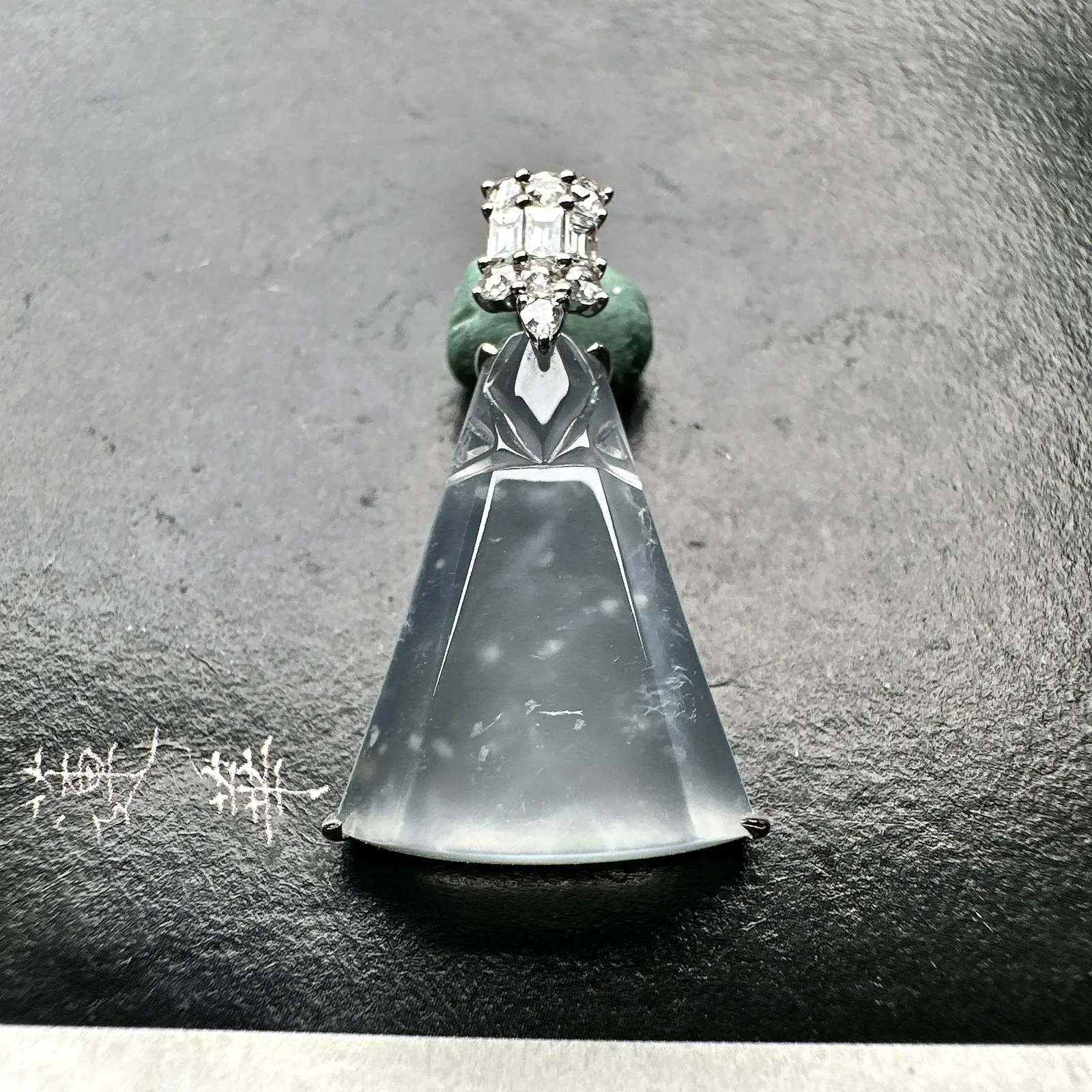 【冰种无事牌】老坑雪花棉，种地优秀，质地细腻冰润，通透感上乘，冰胶俱佳，18k金钻镶嵌，裸石尺寸19