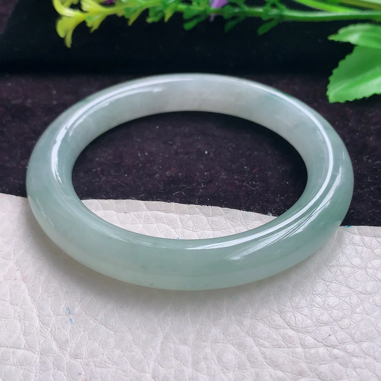 xh实拍54*9.6美人镯 缅甸A货翡翠手镯飘花圆条玉镯子 玉手环