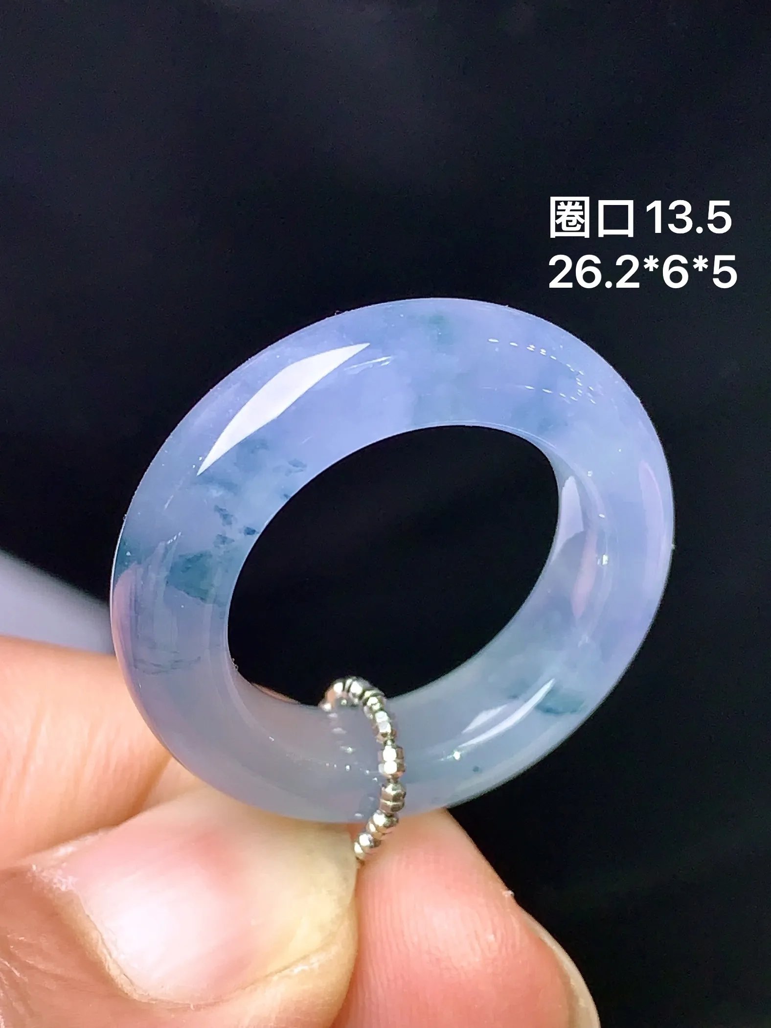 18k金钻镶嵌飘蓝花指环 玉质细腻 色泽艳丽 圈口13.5 整体尺寸26.2*6*5