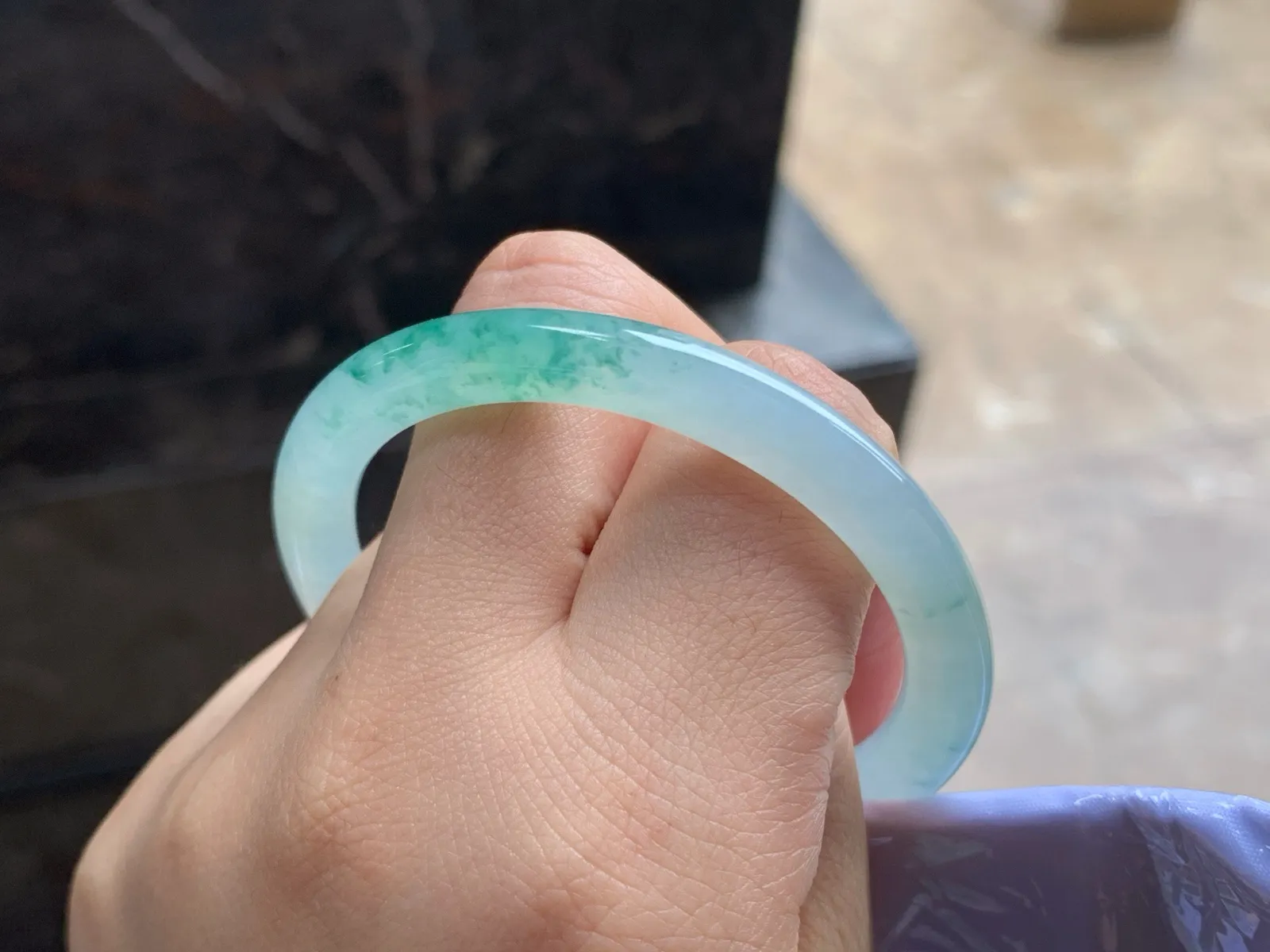 51.5-7.1

冰飘花细条^_^冰透清新
