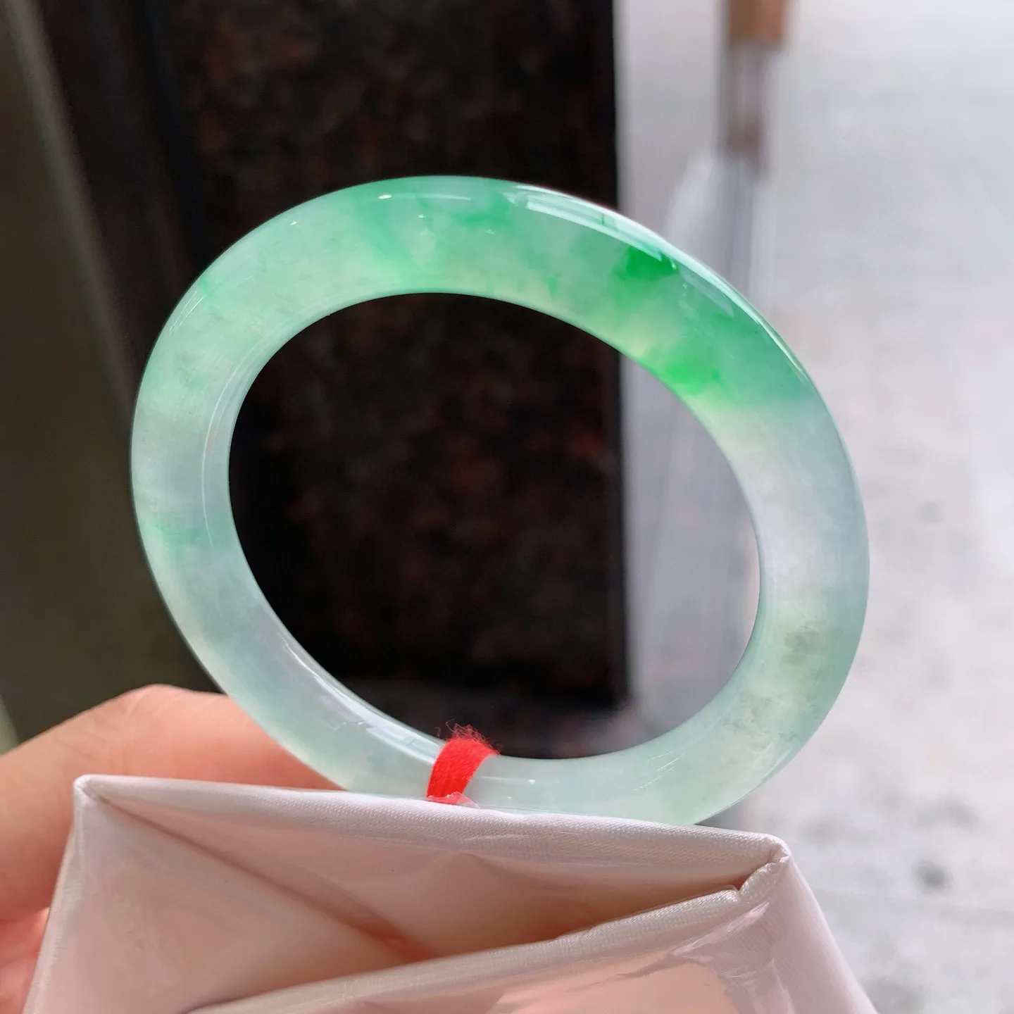 圆条冰飘绿 尺寸：50/8.5mm