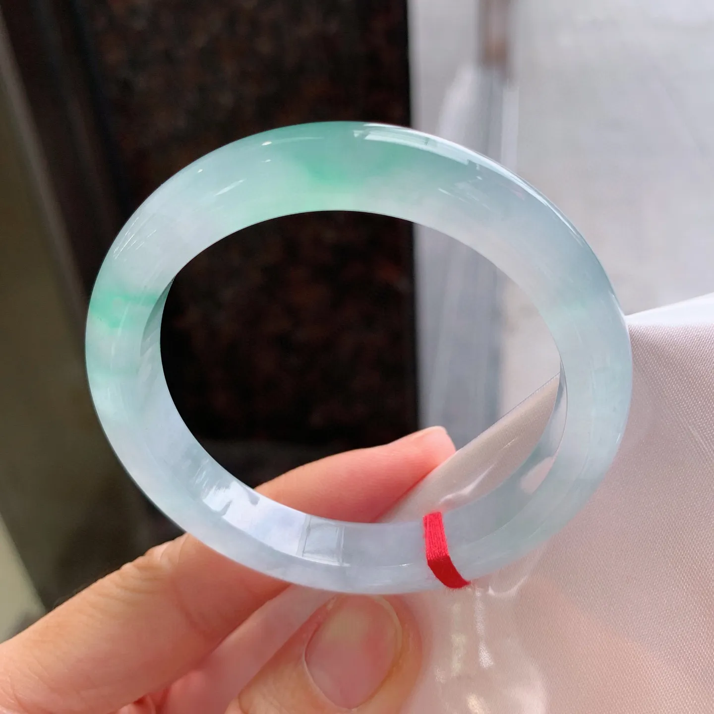 正圈冰飘绿 尺寸：53.8/9.8/8.2mm