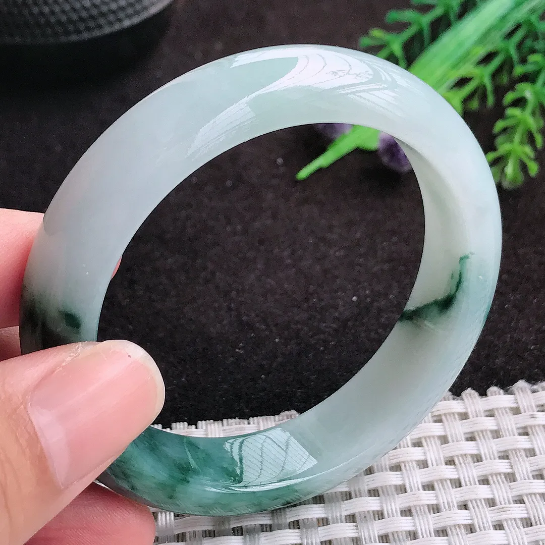 自然光53/14/8.2老坑精美温润飘花手镯翡翠玉镯美人镯