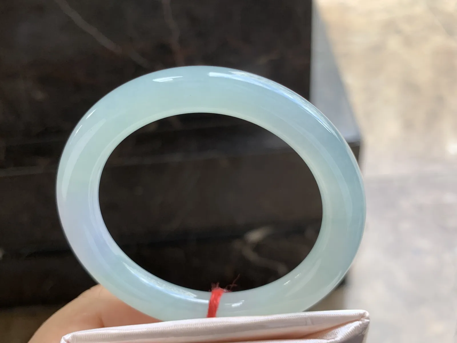 54-9.5mm
 冰种淡春彩圆条手镯 水润清新