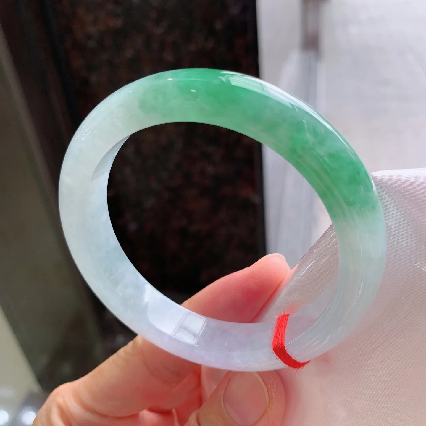正圈飘绿 尺寸：59.5/12.3/9mm