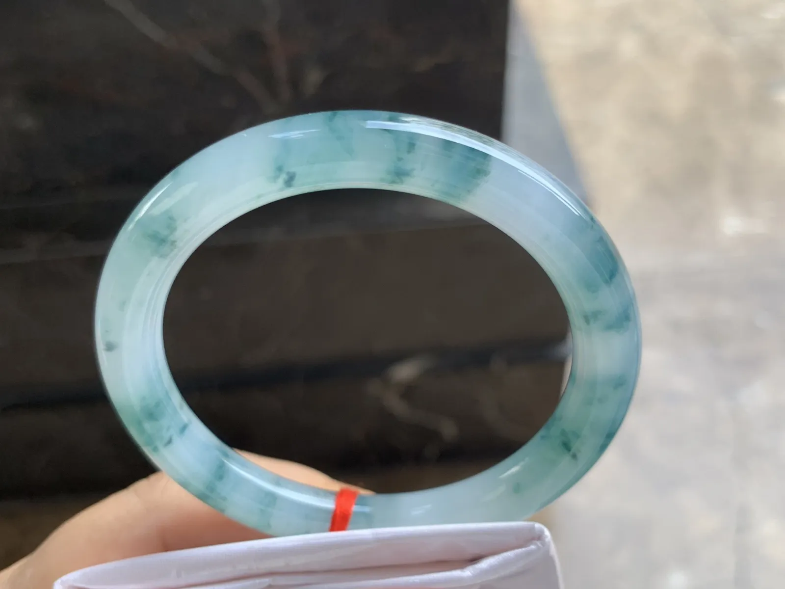 57-9mm
冰种飘花圆条手镯 冰透 水润蓝花 推荐